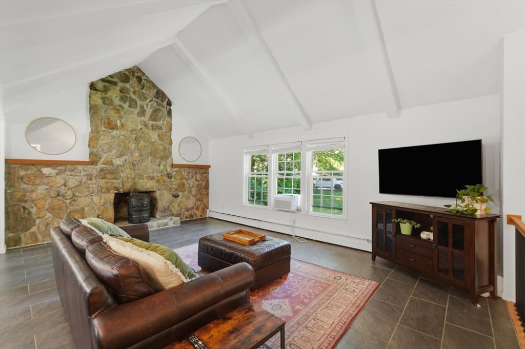 Casa em Uxbridge — foto 4