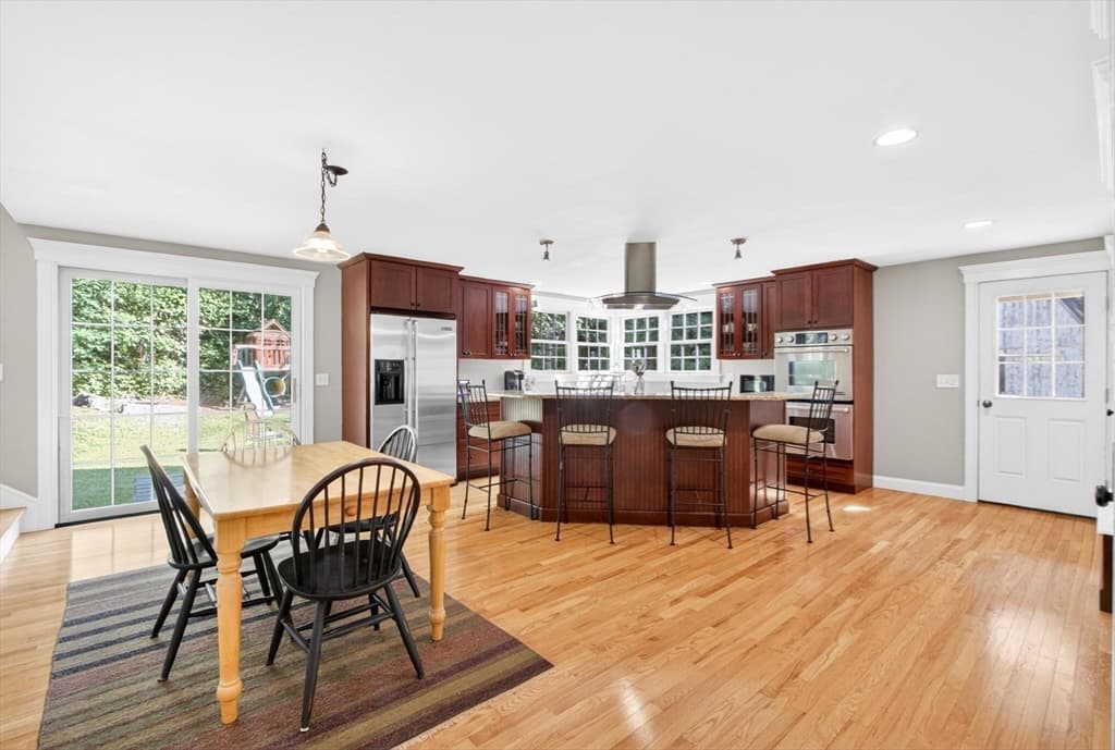 Casa em Westford — foto 6