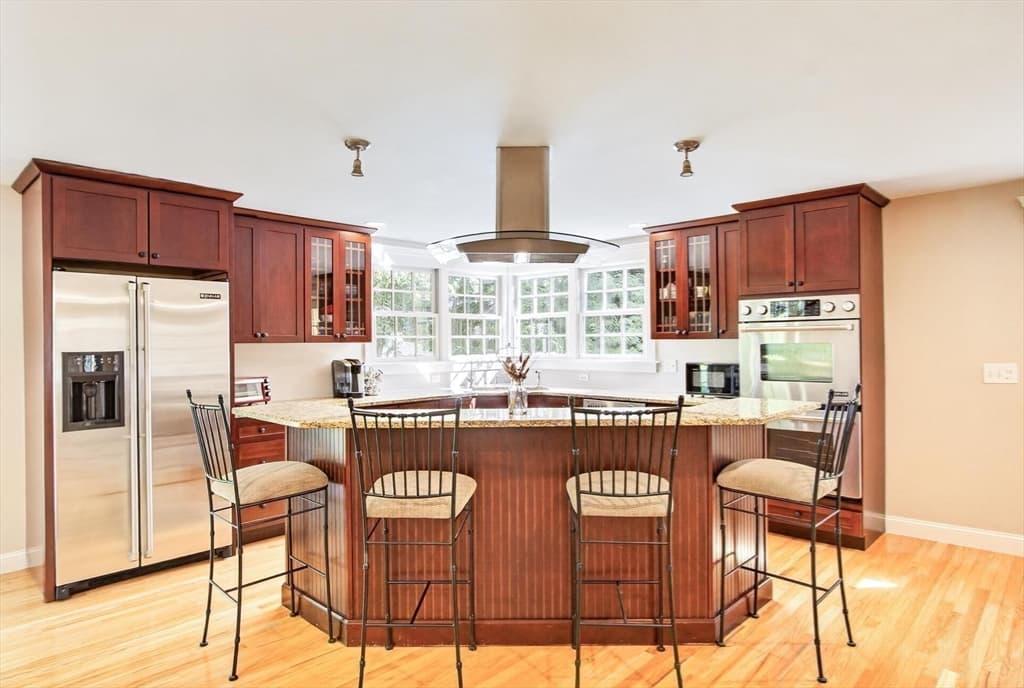 Casa em Westford — foto 7