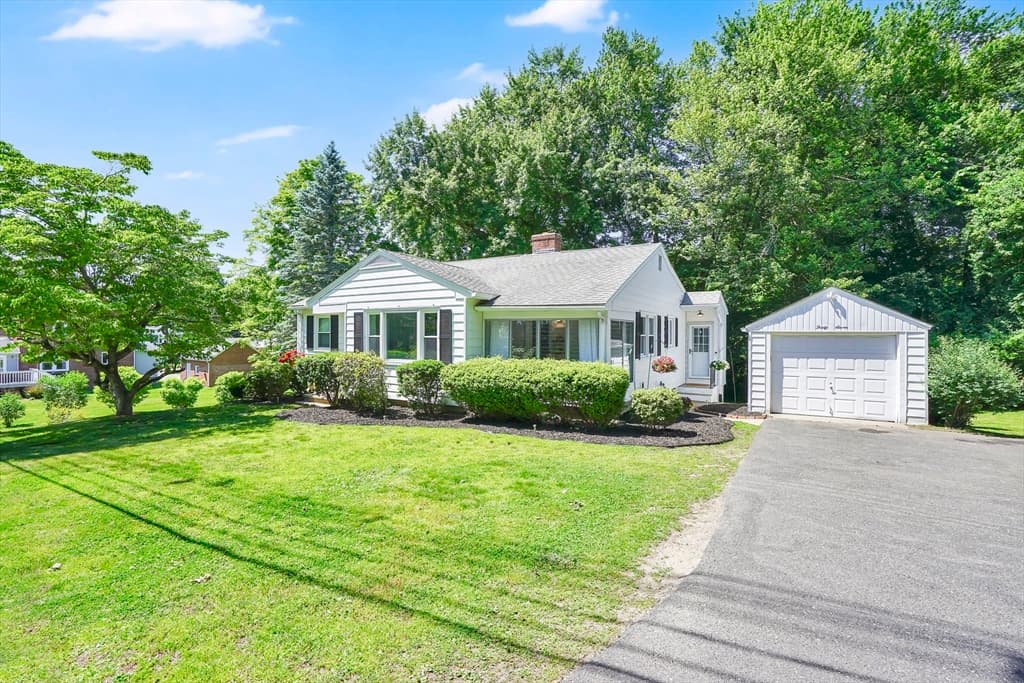 Casa em East Longmeadow — foto 2