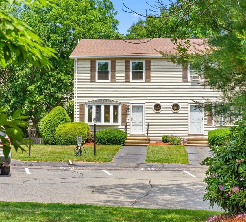 Condomínio em Woburn — foto 2