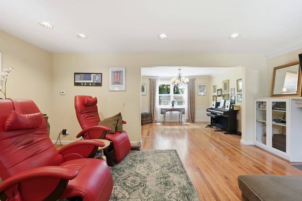 Casa em Natick — foto 5