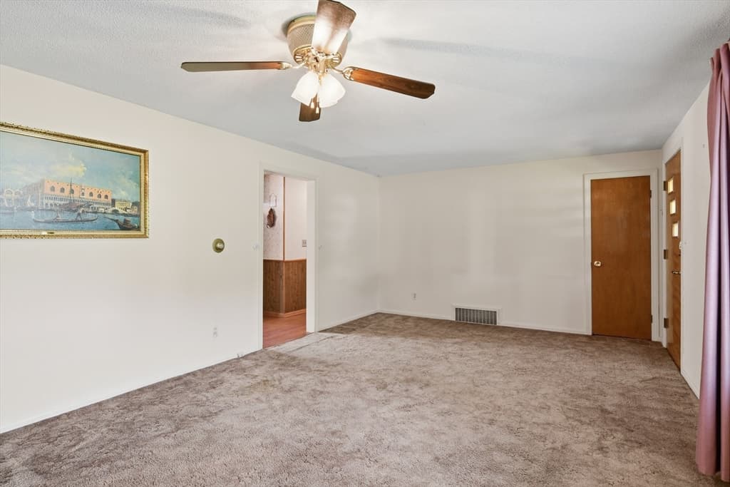 Casa em East Longmeadow — foto 5