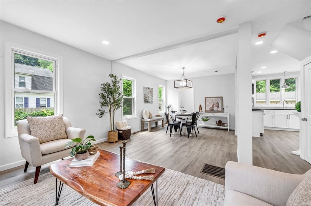 Casa em West Springfield — foto 3