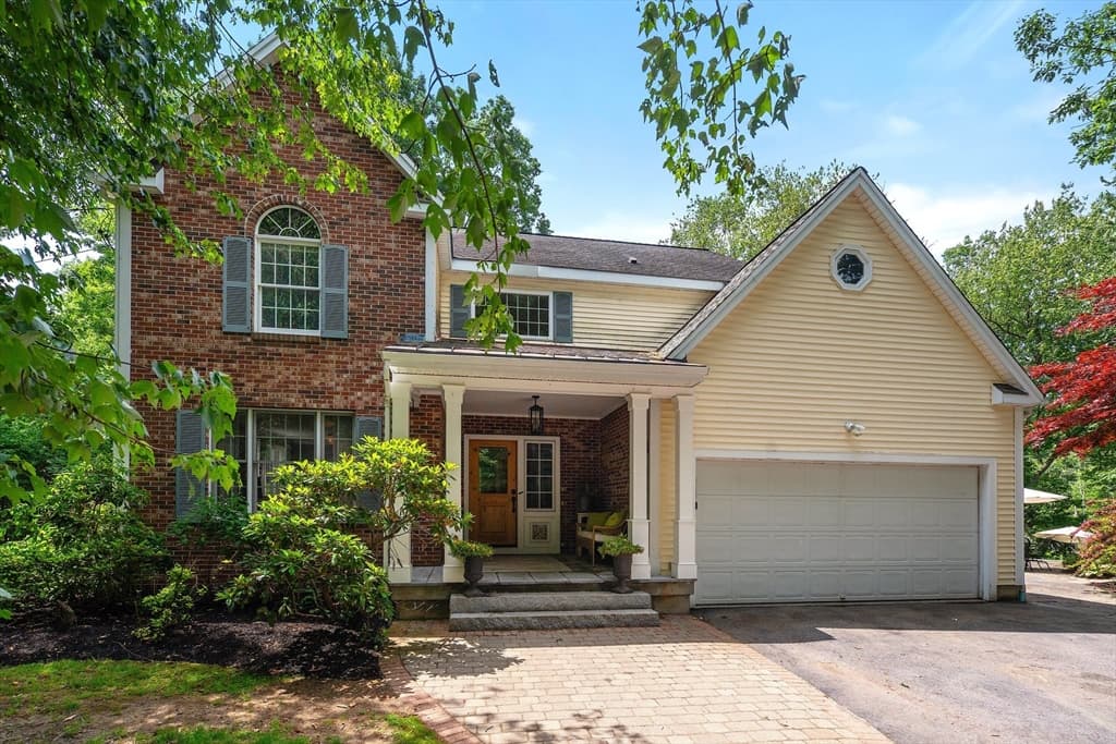 Casa em Southborough