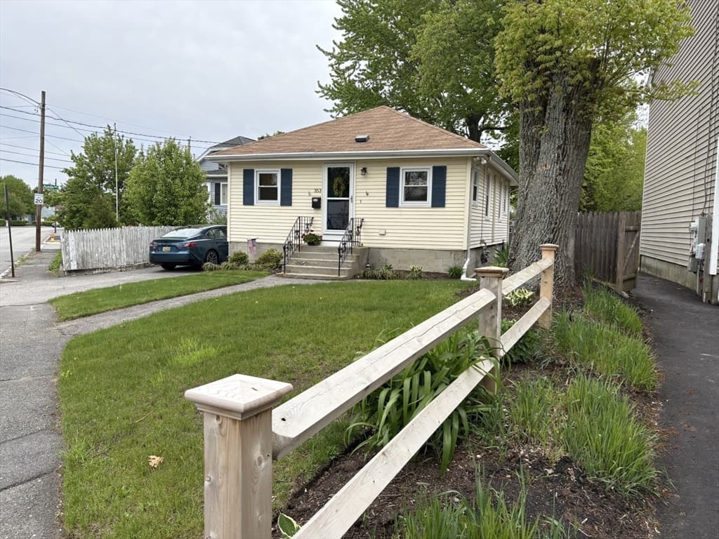 Casa em East Providence