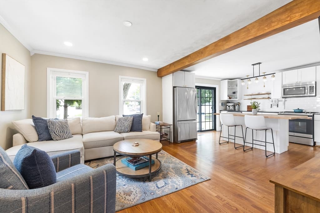 Casa em Natick — foto 6