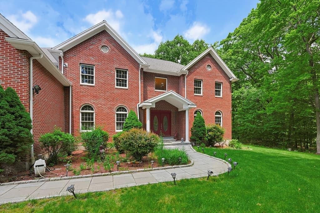 Casa em Framingham — foto 2