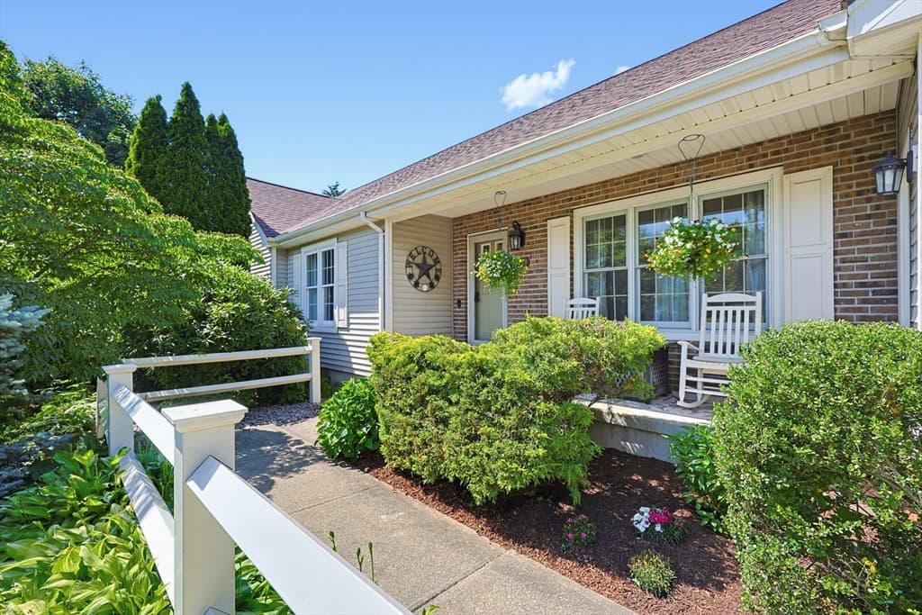 Casa em North Attleboro — foto 2