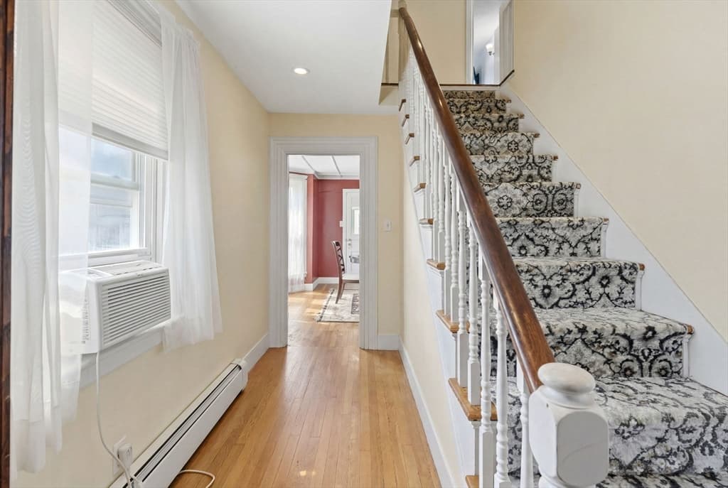 Casa em North Attleboro — foto 4