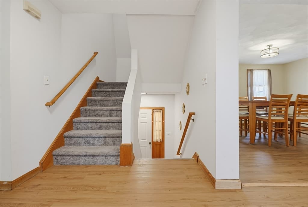Casa em Tewksbury — foto 5