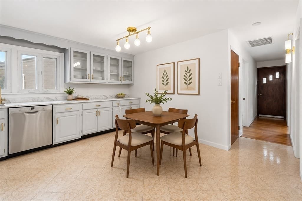 Casa em Lowell — foto 5