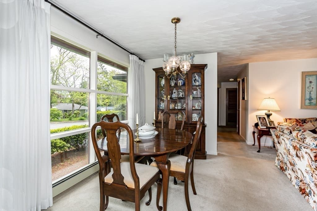 Casa em Natick — foto 8
