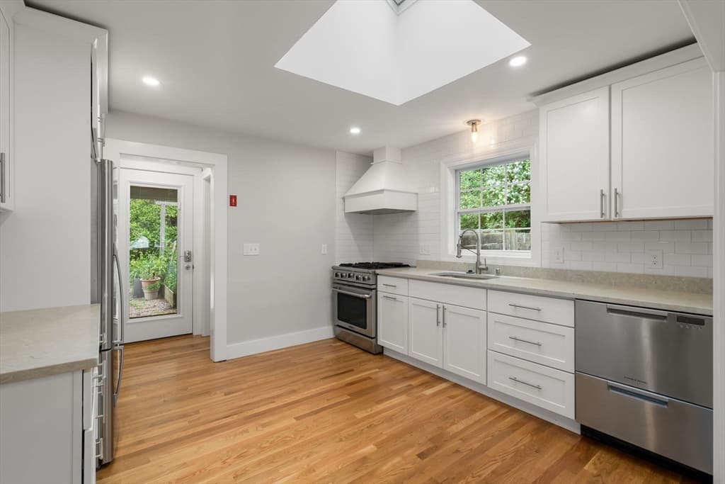 Casa em Medford — foto 2