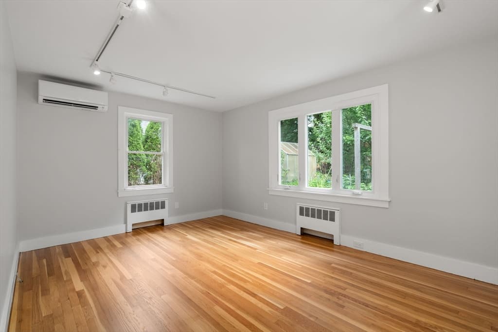 Casa em Medford — foto 9