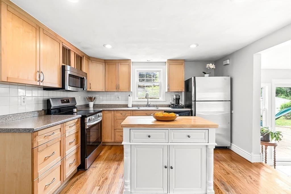 Casa em Natick — foto 5