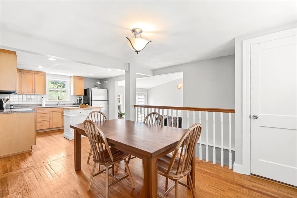 Casa em Natick — foto 8