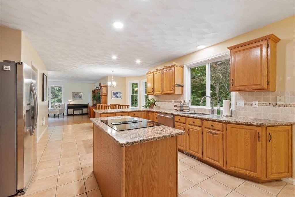 Casa em Boxborough — foto 6