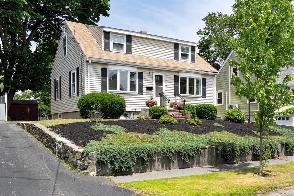 Casa em Medford — foto 2