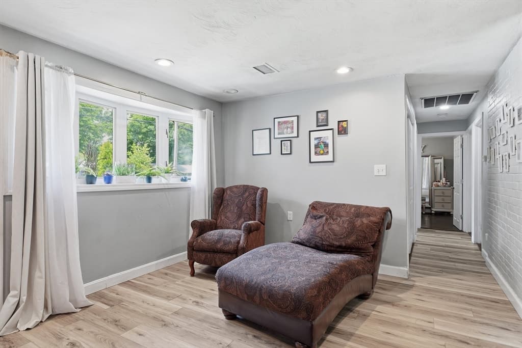 Casa em Brockton — foto 4