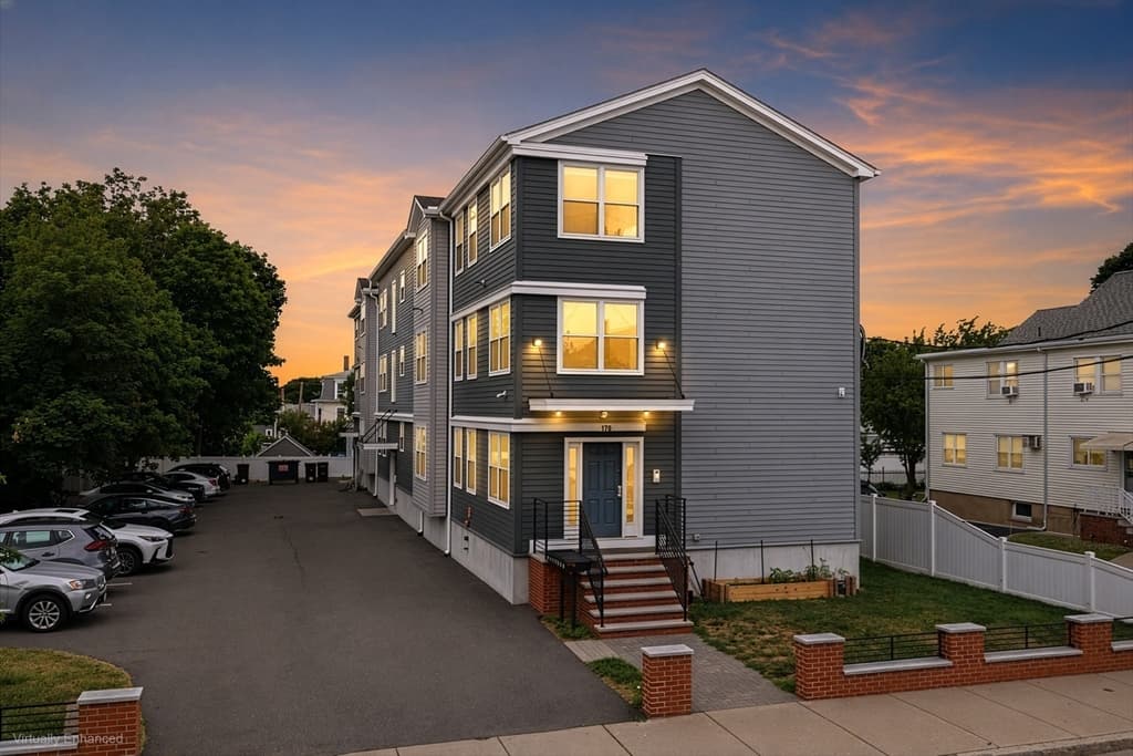 Condomínio em Everett