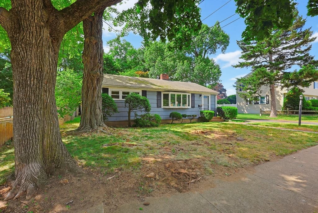 Casa em Stoneham — foto 3