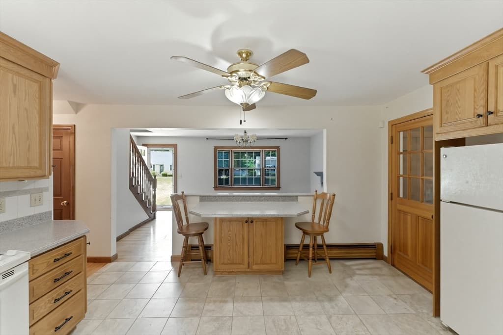 Casa em Raynham — foto 5