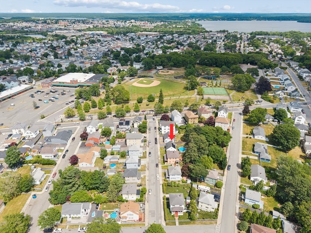 Casa em Fall River — foto 9