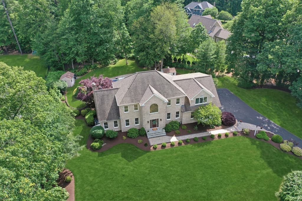 Casa em Holliston — foto 2