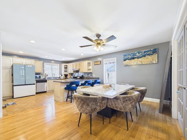 Casa em Fall River — foto 8