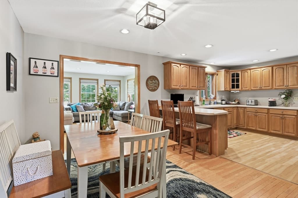 Casa em Belchertown — foto 9