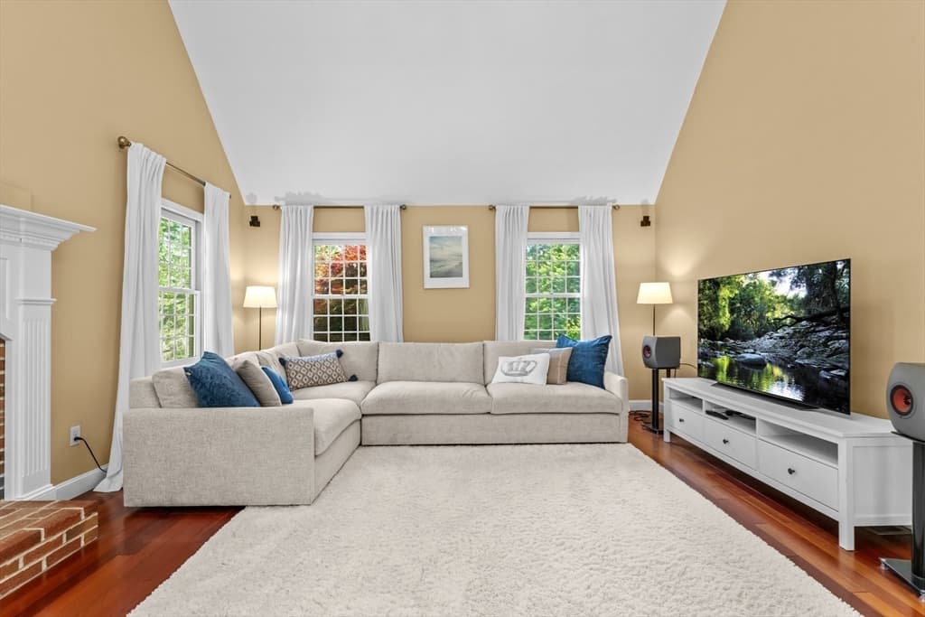 Casa em Hopkinton — foto 6