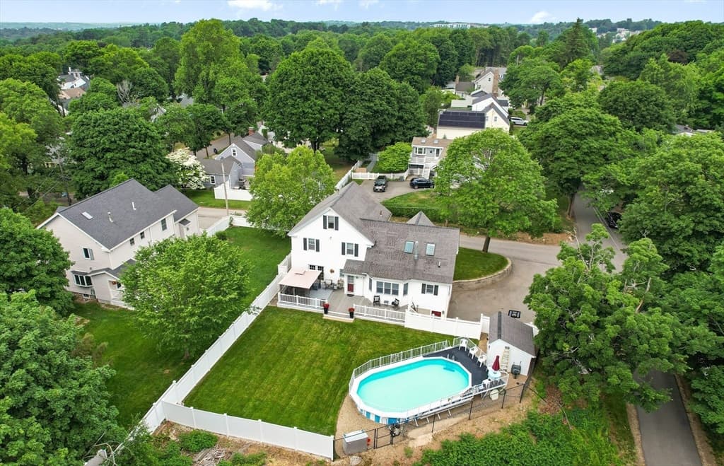 Casa em Stoneham — foto 7