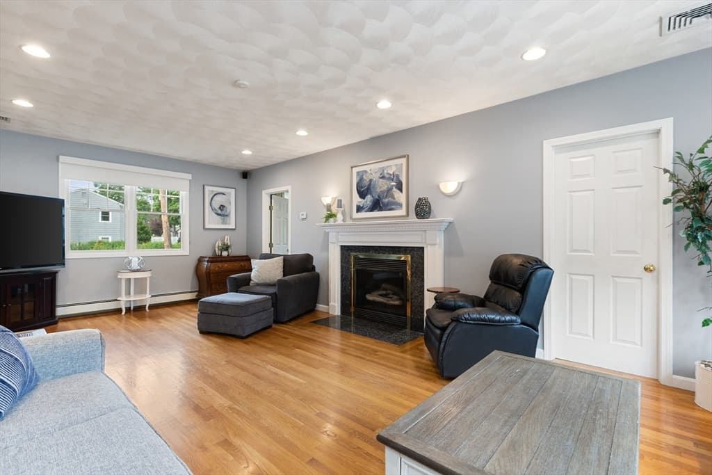 Casa em Stoneham — foto 8