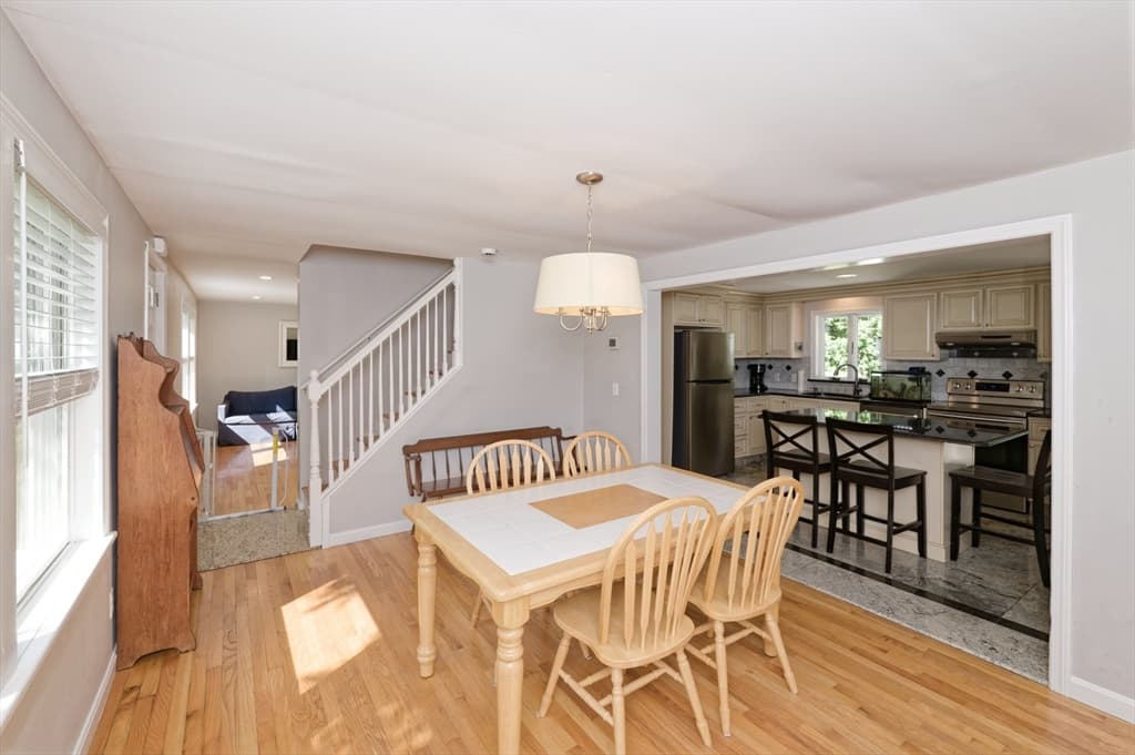 Casa em Uxbridge — foto 5