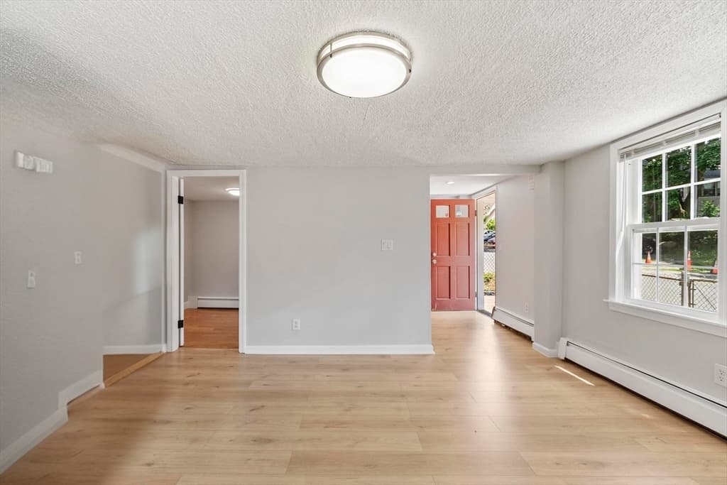 Casa em Lowell — foto 7