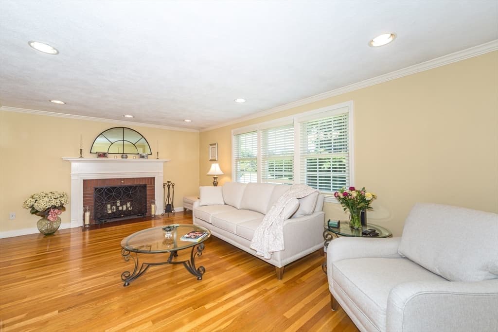 Casa em Natick — foto 9
