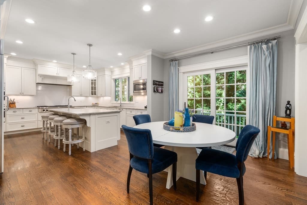 Casa em Wellesley — foto 5
