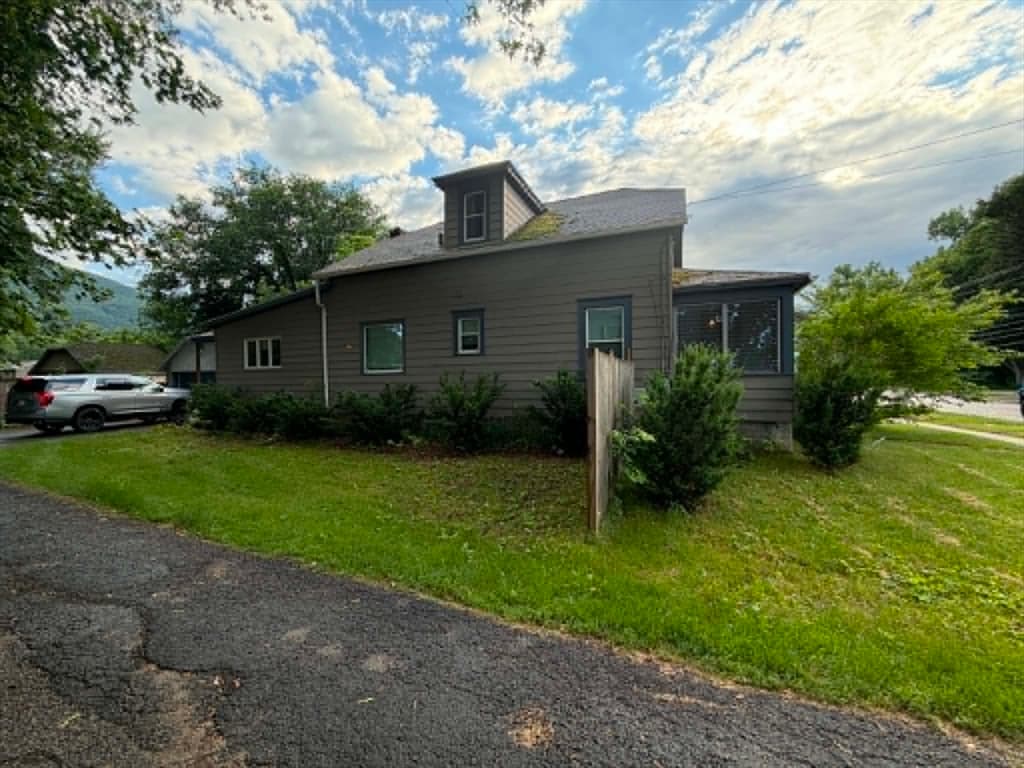 Casa em North Adams — foto 4