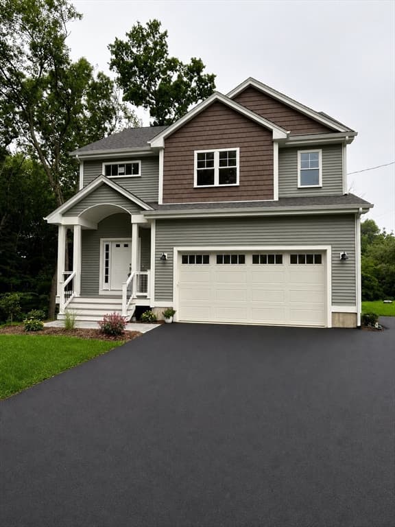 Casa em Attleboro