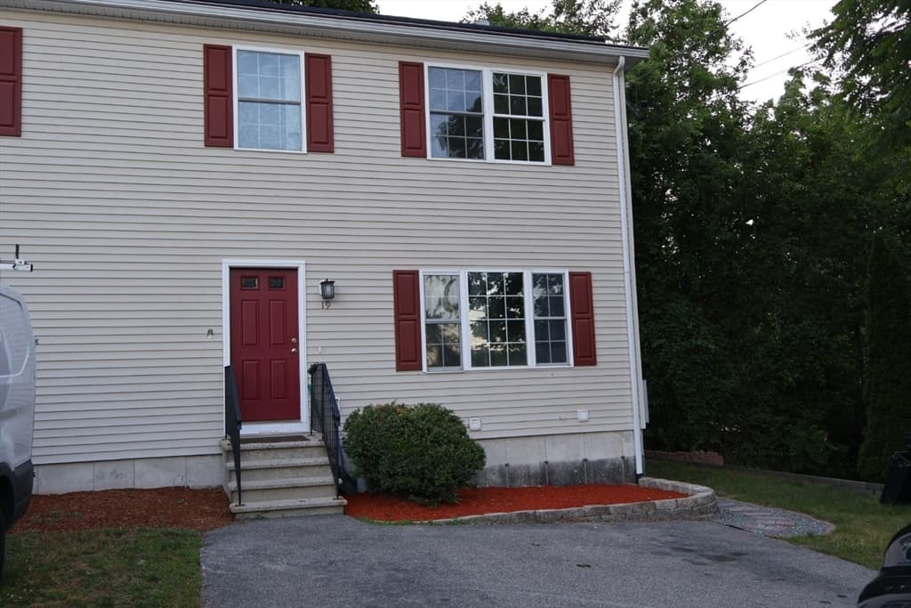 Condomínio em Framingham — foto 2