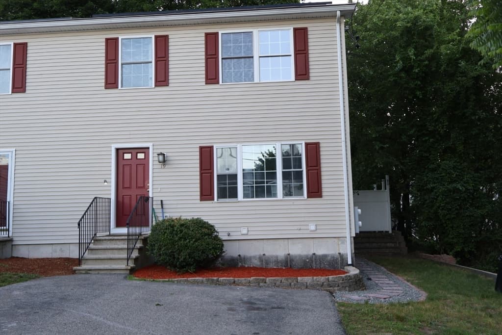 Condomínio em Framingham