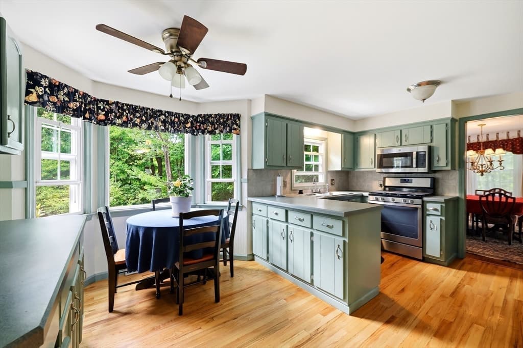 Casa em East Longmeadow — foto 9