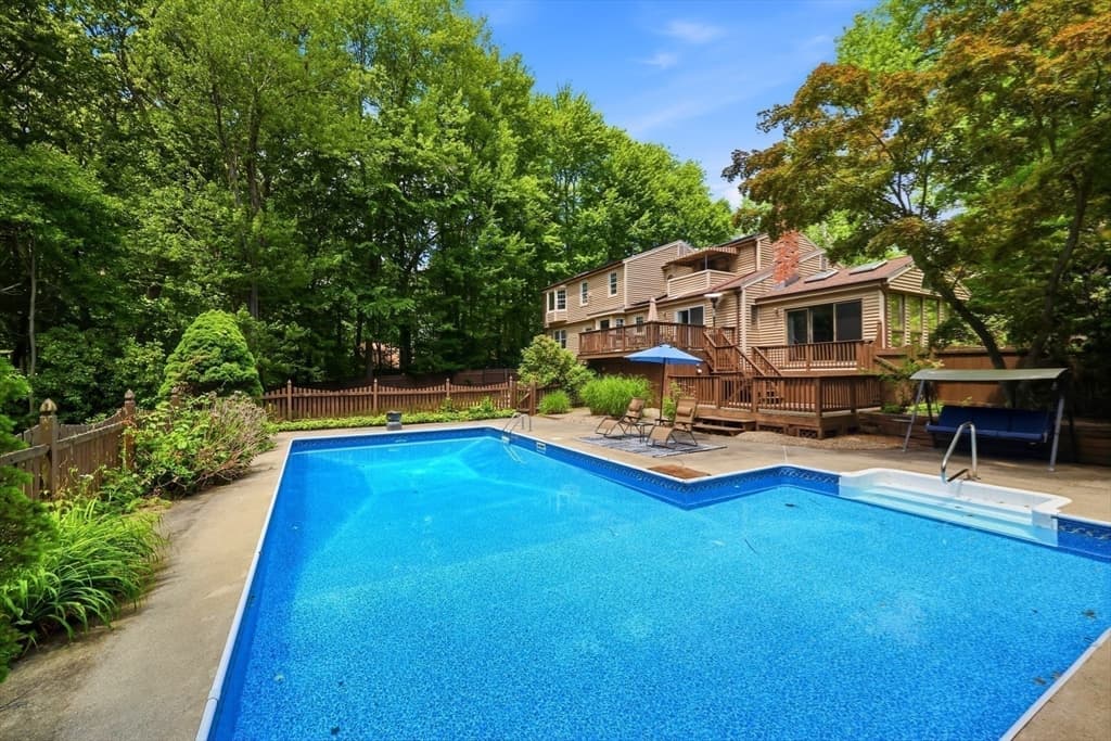 Casa em East Longmeadow — foto 4