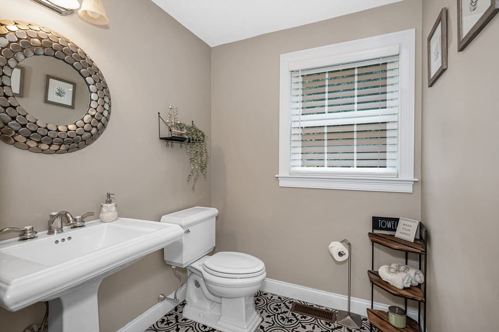 Casa em Dracut — foto 8