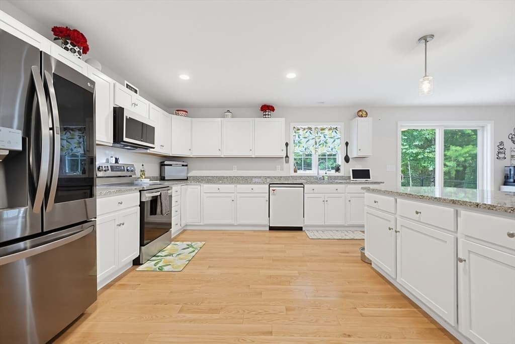 Casa em Uxbridge — foto 6