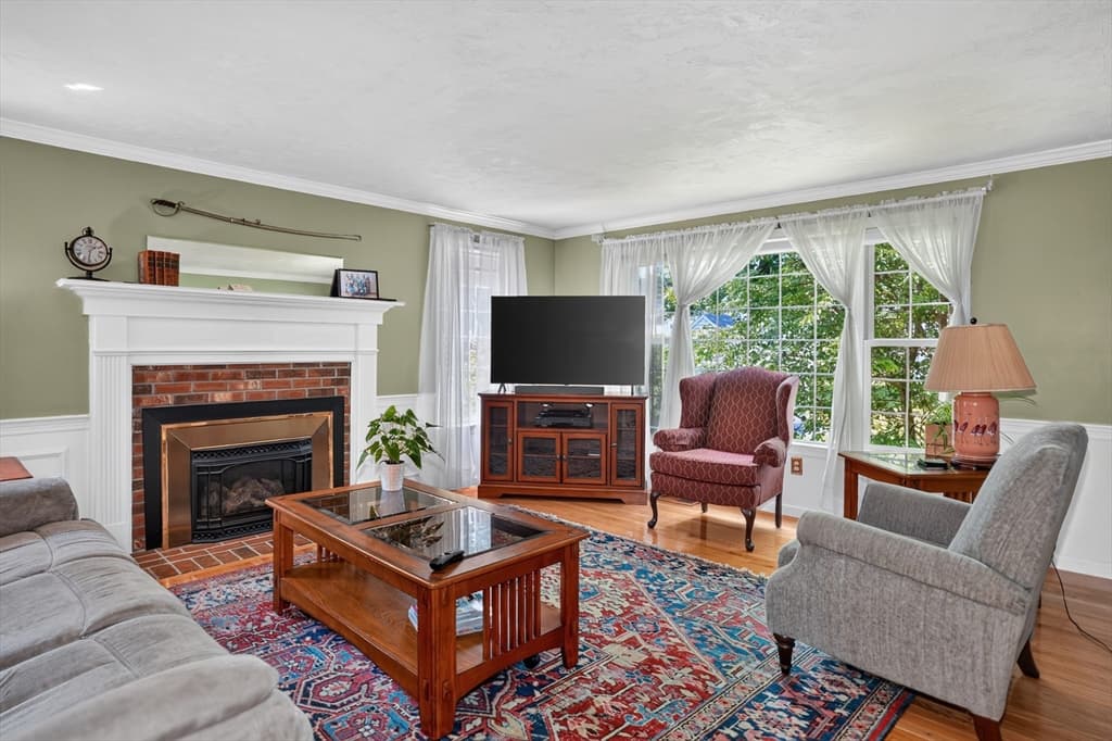 Casa em Northborough — foto 6