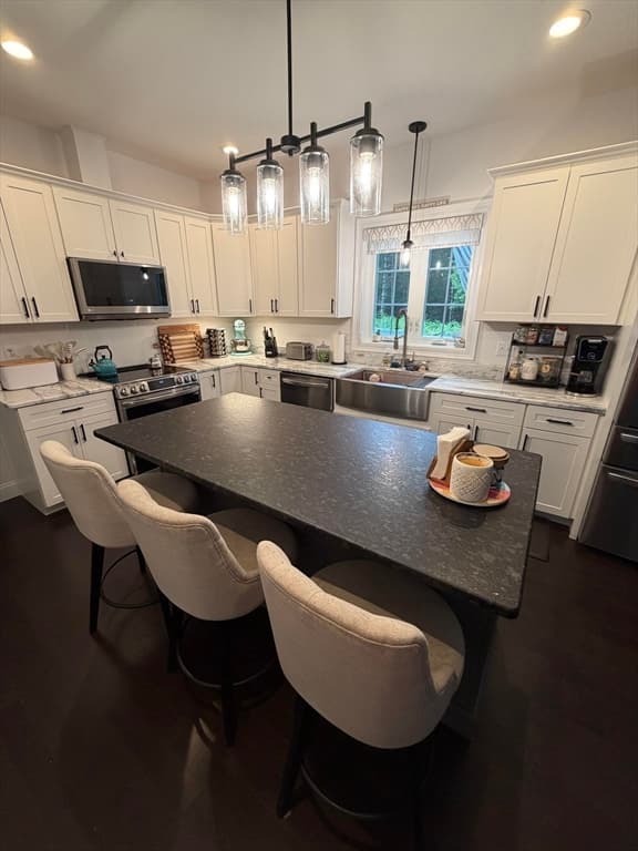 Casa em Uxbridge — foto 4