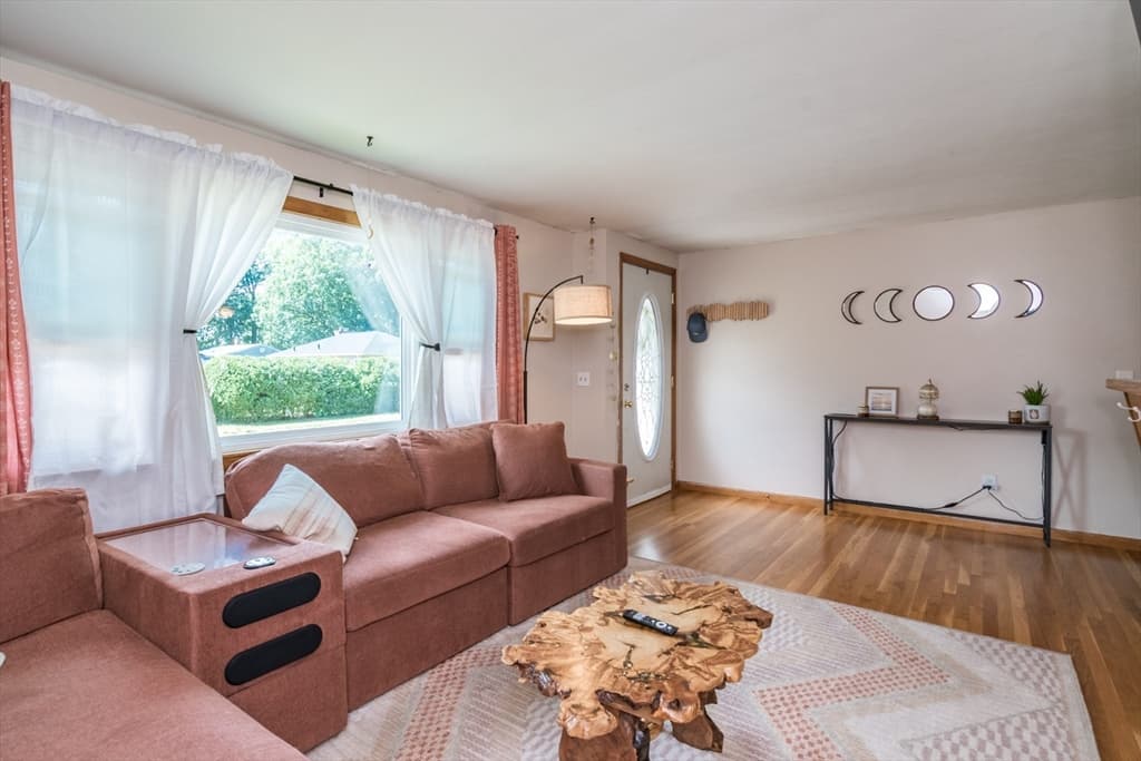 Casa em Chicopee — foto 3