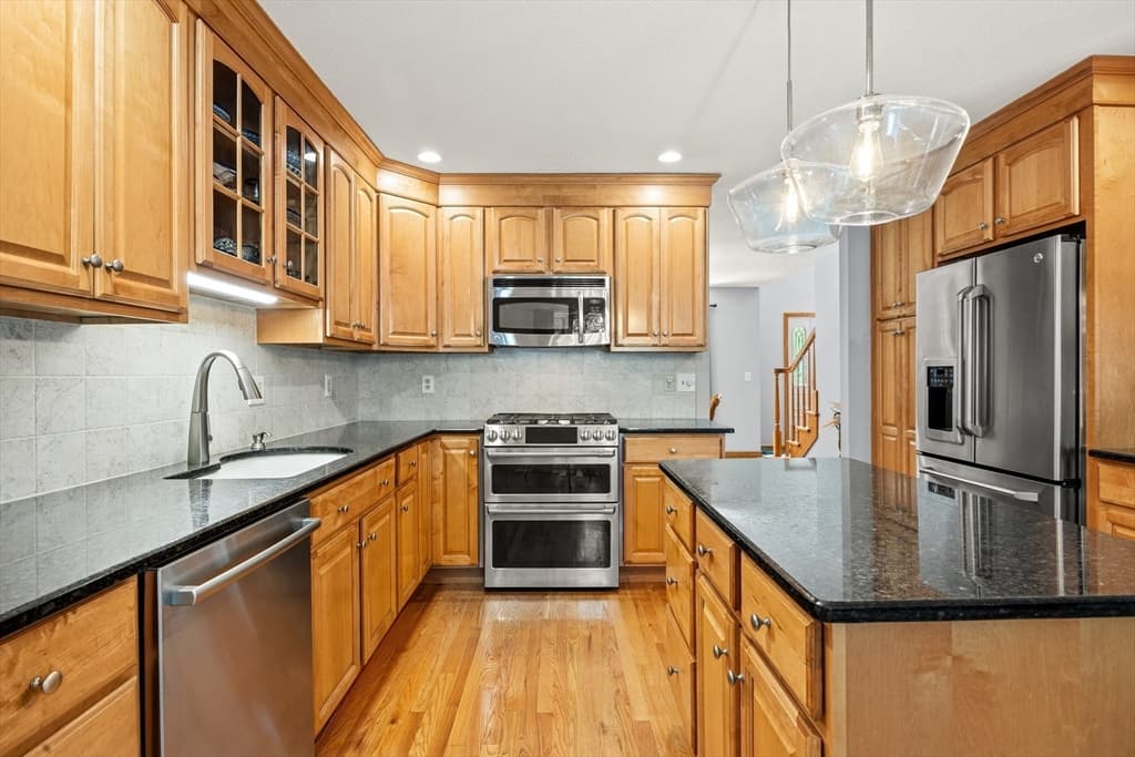 Casa em South Hadley — foto 6